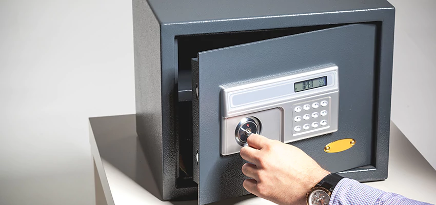 Jewelry Safe Unlocking Service in Newman, California