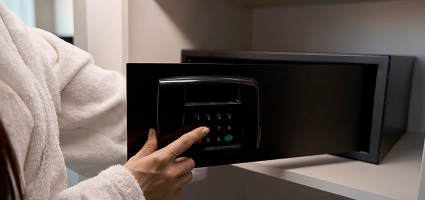 Safe Unlocking Service Company in Newman, California